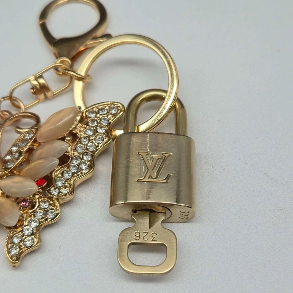 LV Gold Padlock & Key 🔒 Authentic Louis Vuitton Bag Unbranded Butterfly Charm - Picture 7 of 9